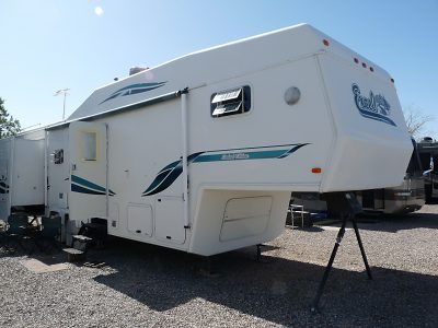 5th wheel exterior