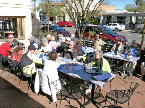 Cyclists at Magpie's