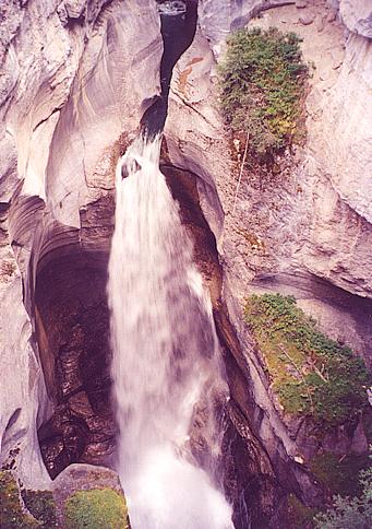 Maligne Canyon