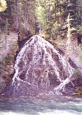 Maligne Canyon